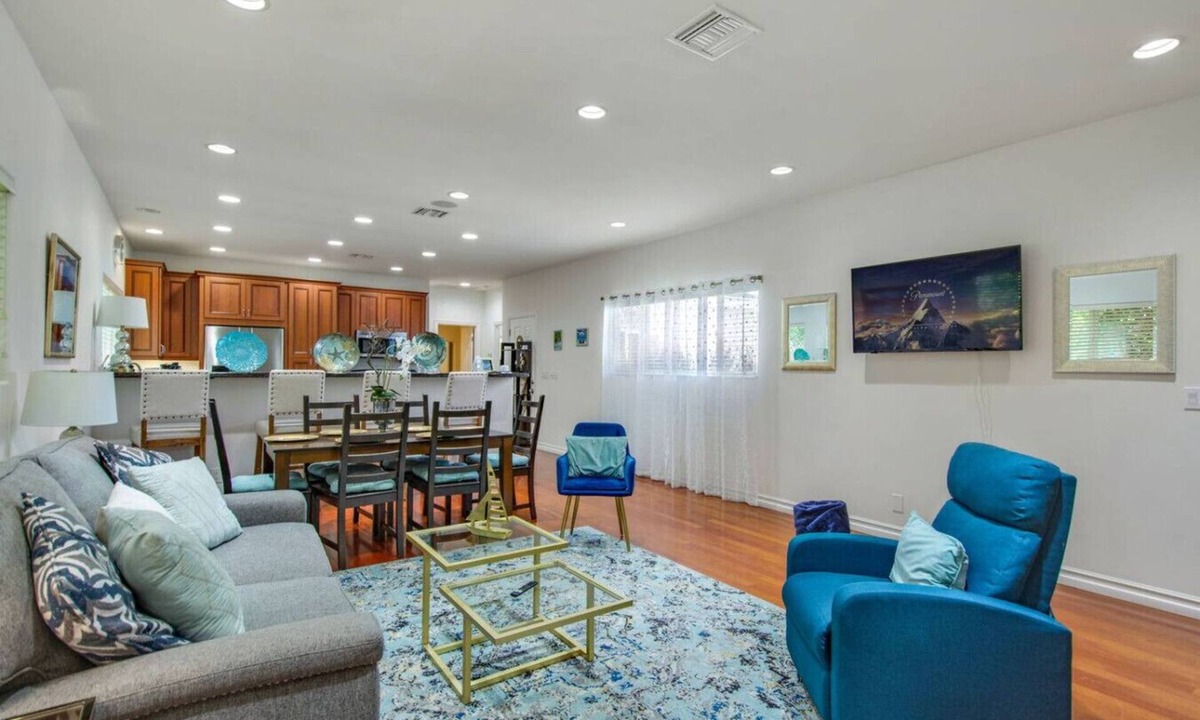 Mission Viejo House | MV Cortijo - 1Bdrm Villa, Close To Shops, ADU Only