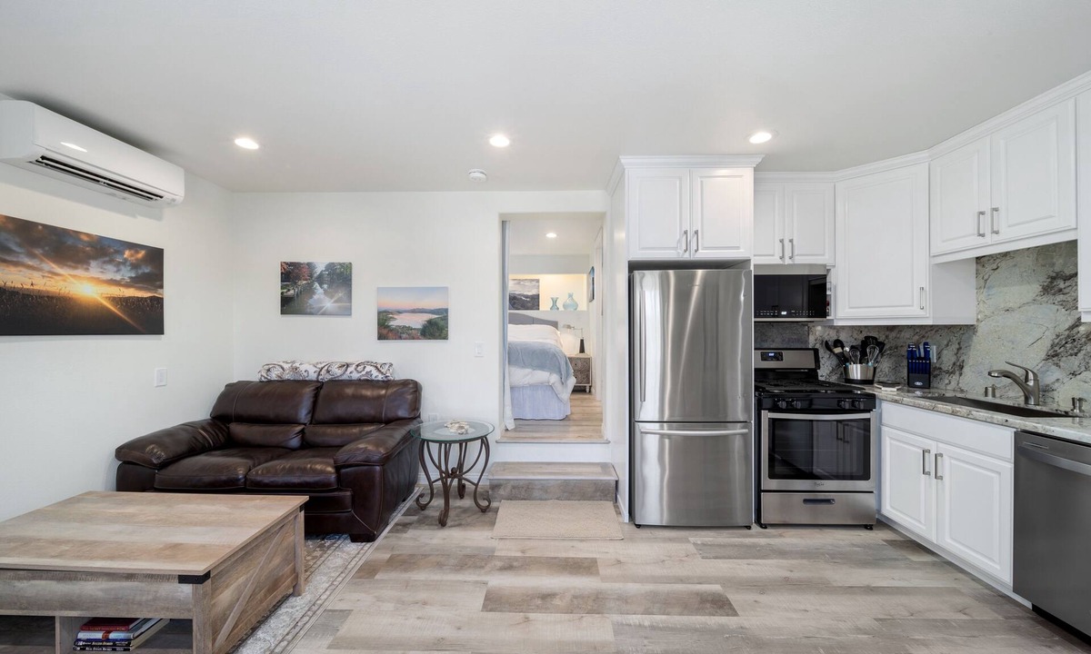 Lake Arrowhead Apartment | New 1-Bdrm Apartment Suite - Pet-Friendly Cozy Mountain Escape Near Trail & Lake