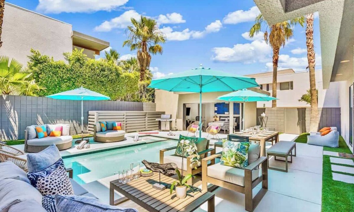 Baristo House | New! Villa Moderne: Modern Luxury, Private Pool