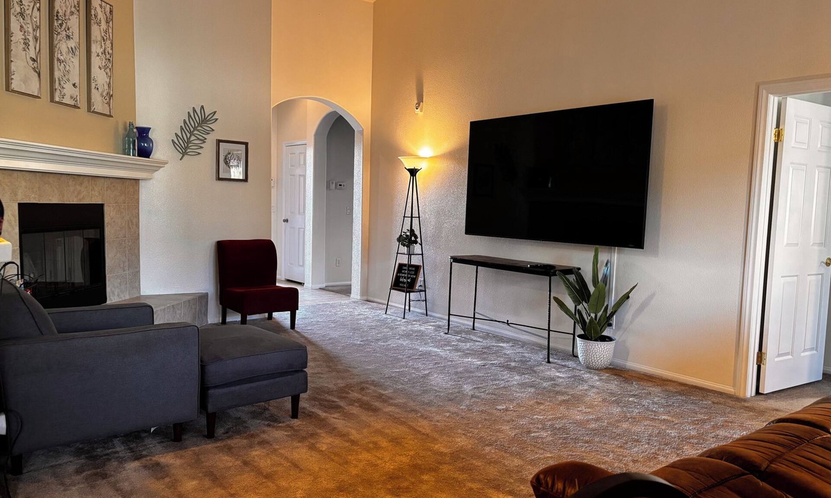 Victorville House | Nights Star Gazing- 6miles from Mojave Narrows Regional Park