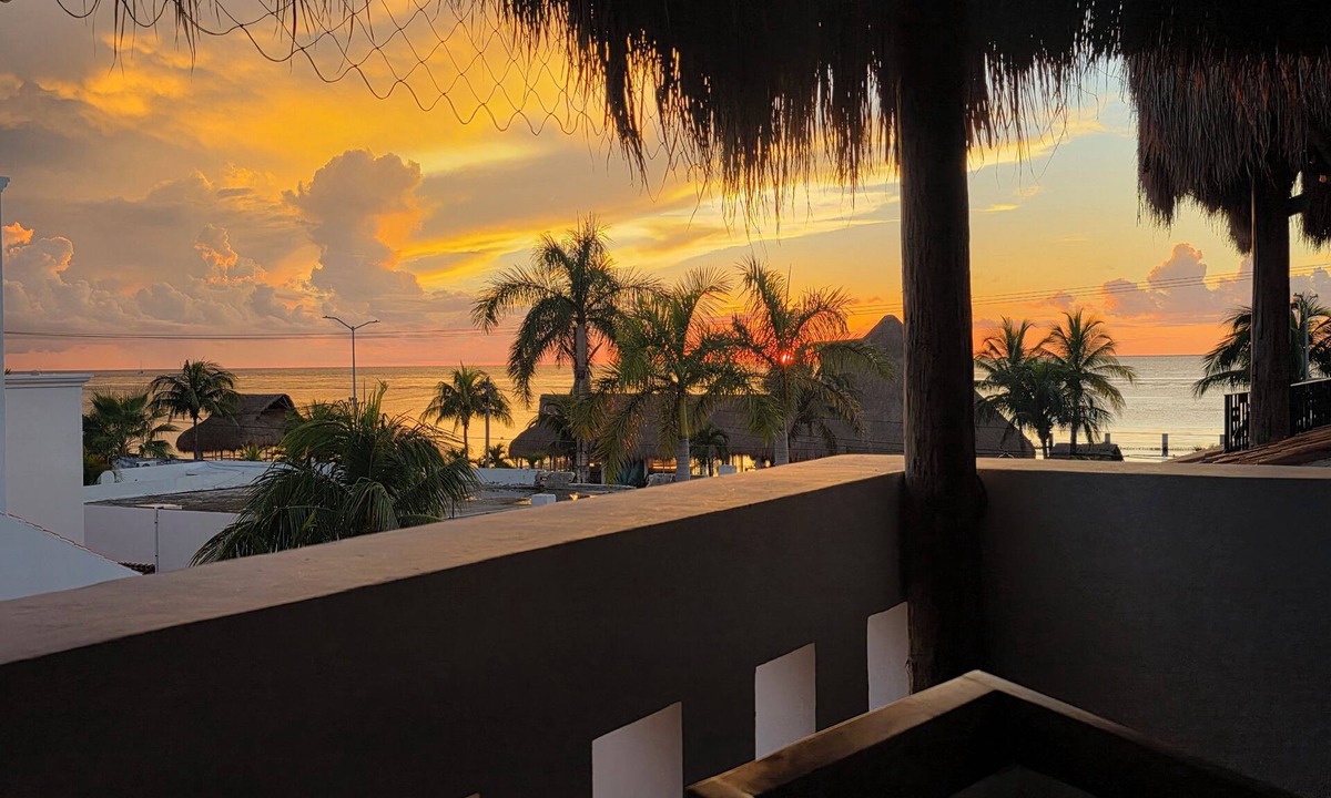 Zona Hotelera Norte House | Ocean Front 3 bedroom Luxury home in Cozumel