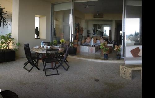 Puente del Mar Apartment | Oceanfront Apartment at Punta Diamante