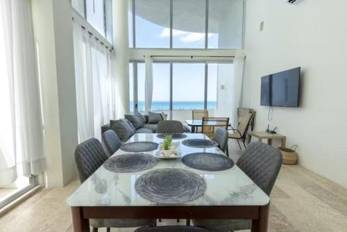 Miramar Apartment | Oceanfront Condo with Pool and Views Telchac | Depto B52