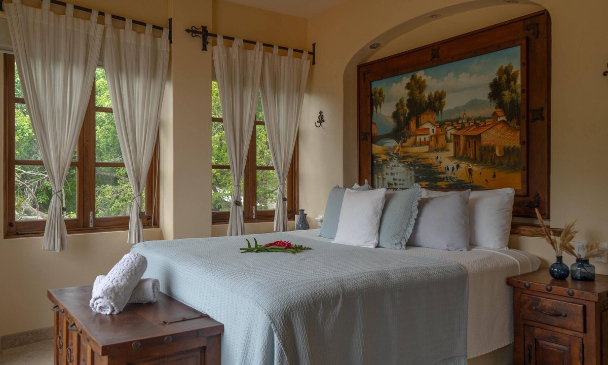 Boca de Tomatlan Villa | OceanFront Villa in Puerto Vallarta 2 Bed/Bath
