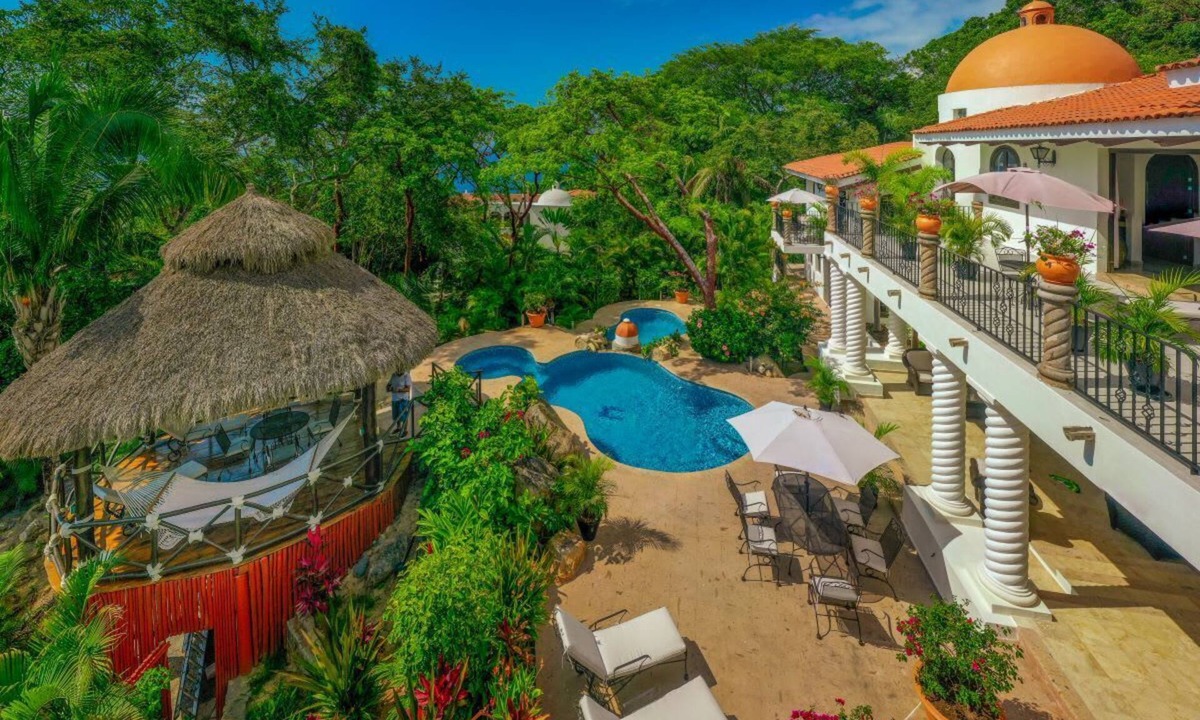 South Shore Hotel Area Villa | Please Inquire Before Booking – Luxury Villa
