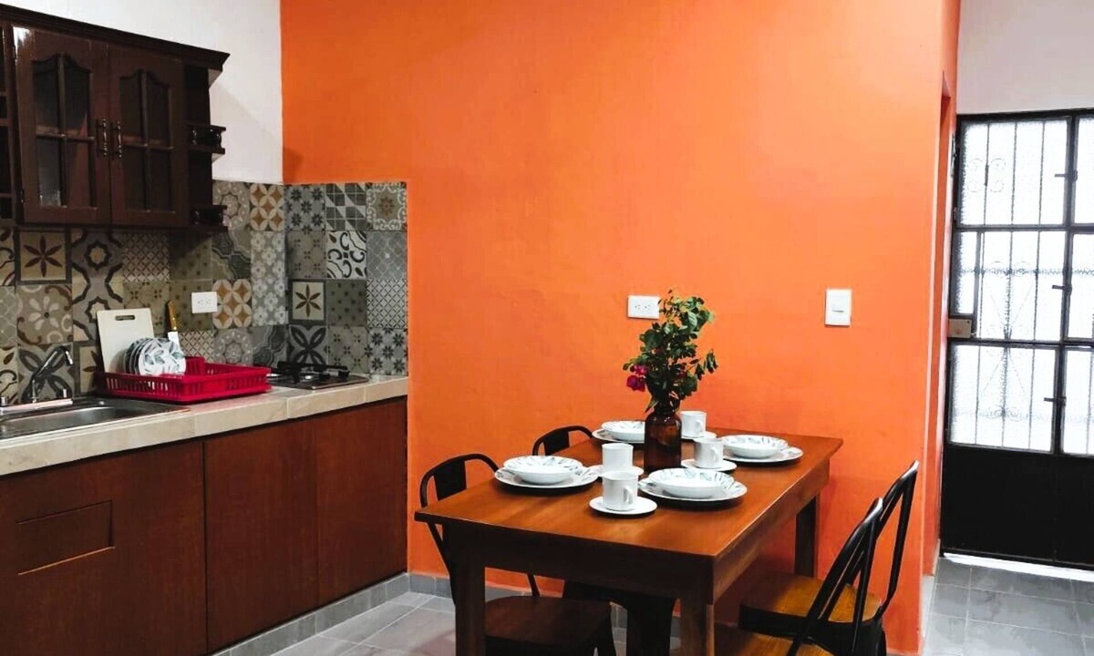 Valladolid House | Quiet Colonial Home Near Downtown, Casa Solecito.