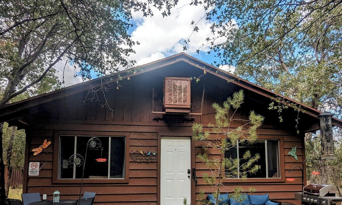 Sierra Vista Southeast House | Ramsey Canyon Bird Sanctuary Cabin: 9 Acres & Trails
