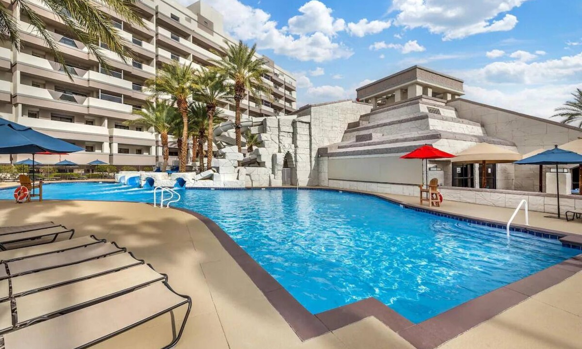 Enterprise Hotel | Resort Retreat with Free Parking Near Airport & Las Vegas Entertainment