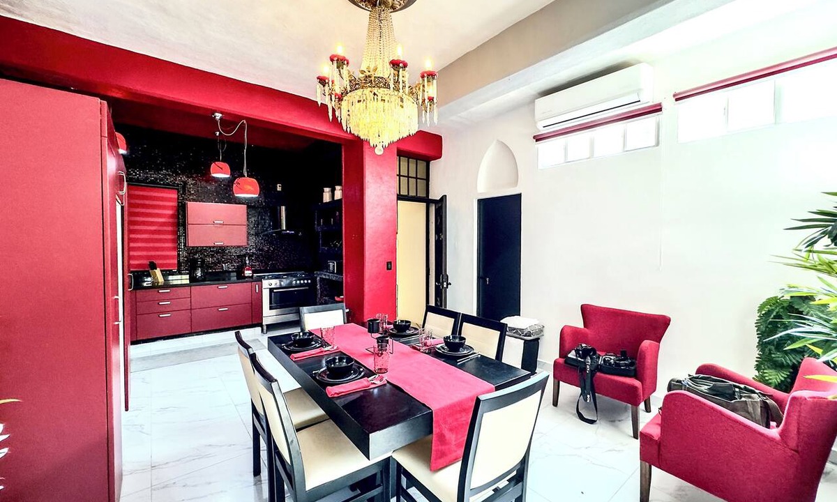 Alta Vista Apartment | Romantic Zone Spacious, Elegant 4 Bedroom Condo with Continental Breakfast