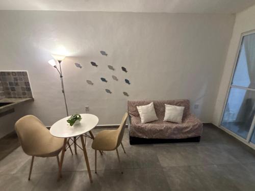 Puerto Juarez Apartment | Sal & Mar Studio