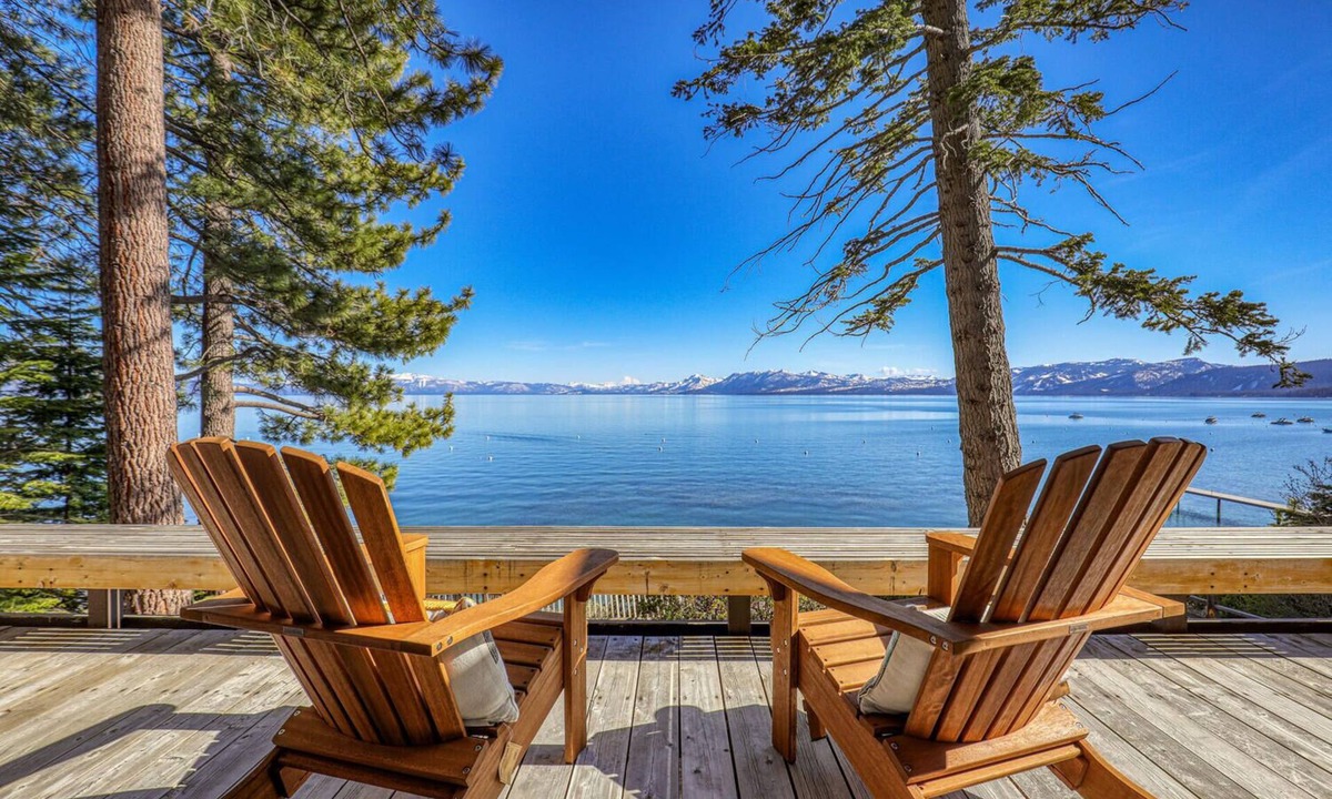 Lake Forest House | Sapphire Lakefront in Dollar Point, 3BR + 1BR Guest Unit, with Buoy!