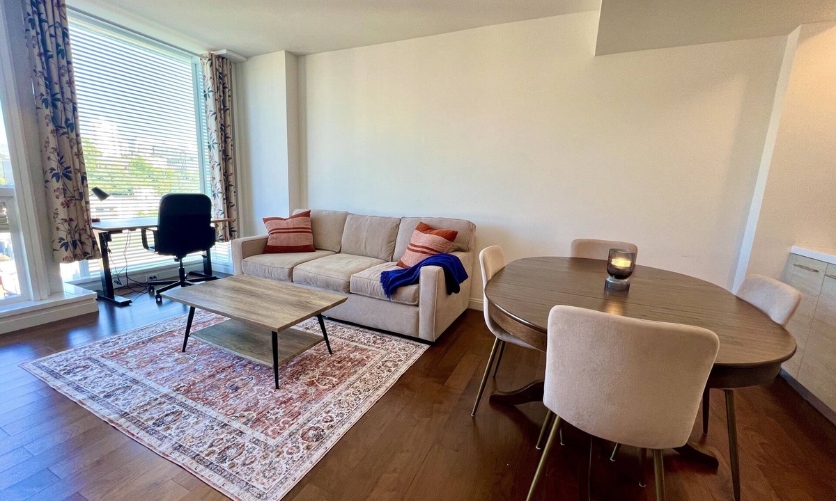 Cathedral Hill Condo | Sleek and Modern Condo in heart of Hayes Valley