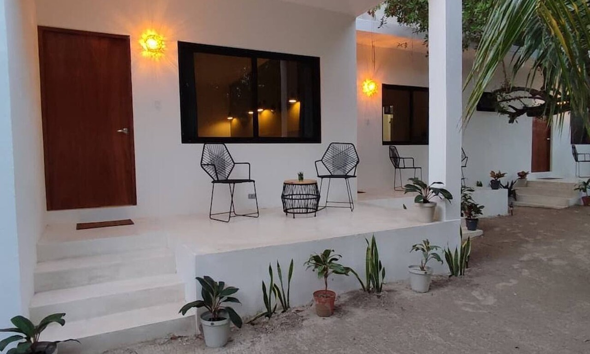 Isla Holbox Apartment | Sleeps 4, Beach 1 Block, Nature, Mini Kitchen, c5