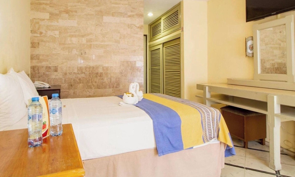 Merida Hotel | Soak Up the Sun in Mérida Centro with Pool Access & Close to Local Experiences