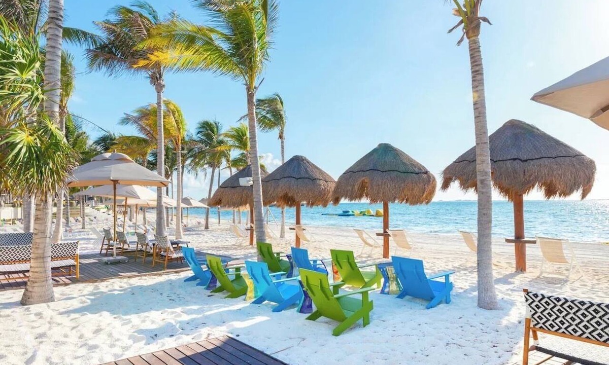 Playa Mujeres Condo | Spacious 3-bedroom condo with AC in adorable Cancun