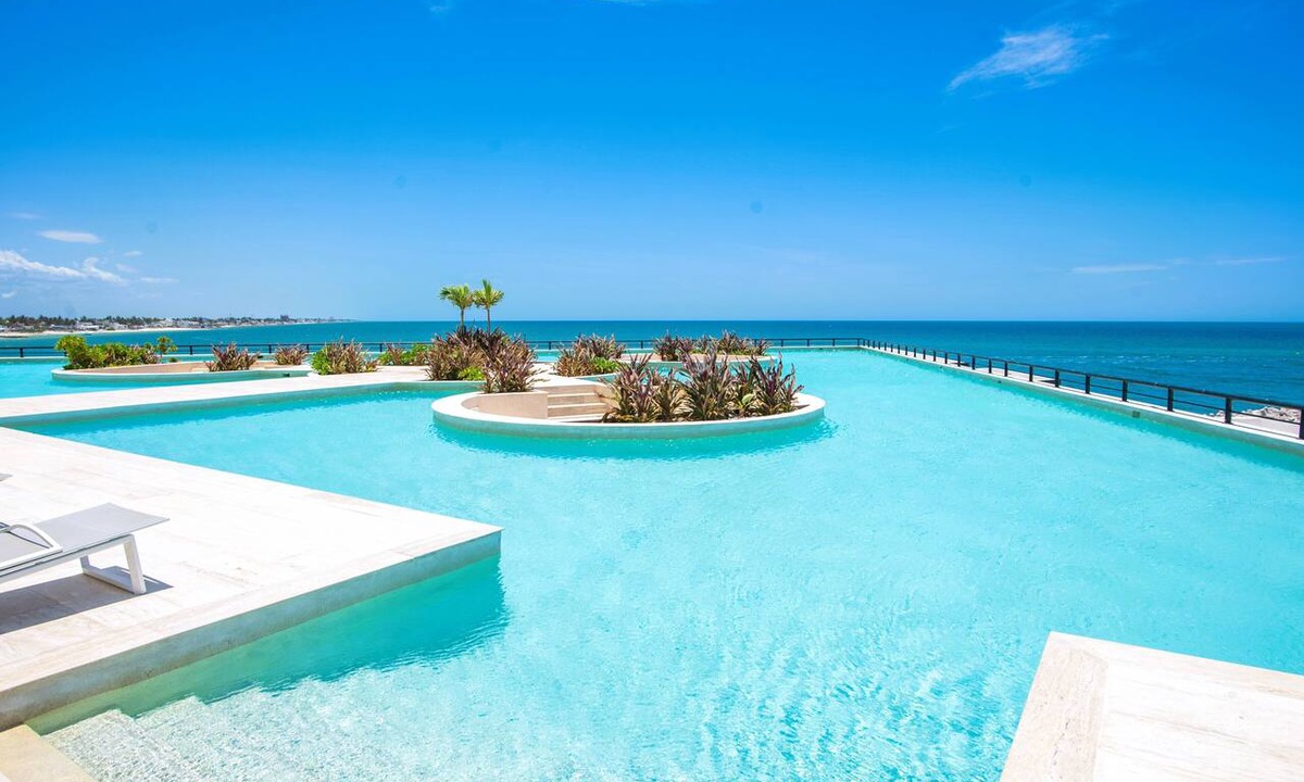 Progreso Municipality Apartment | Splendid 3BR beachfront villa for 9 Yucalpeten Marina Resort