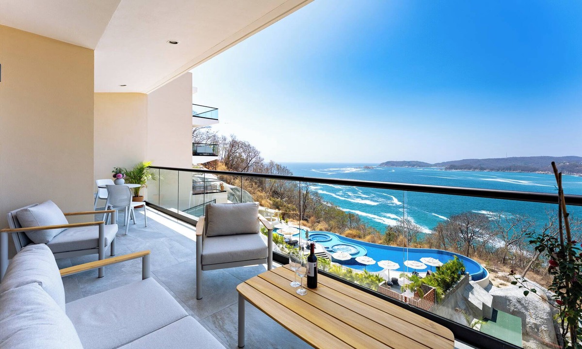 Santa Maria Huatulco Condo | Stunning 2nd-Level | Views of Ocean, Beach & Pool