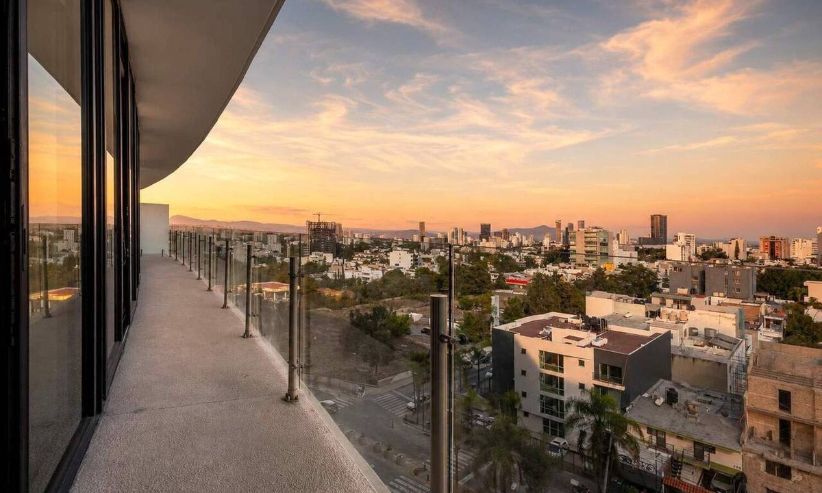Financial District Condo | Stylish Retreat in the Heart of Providencia