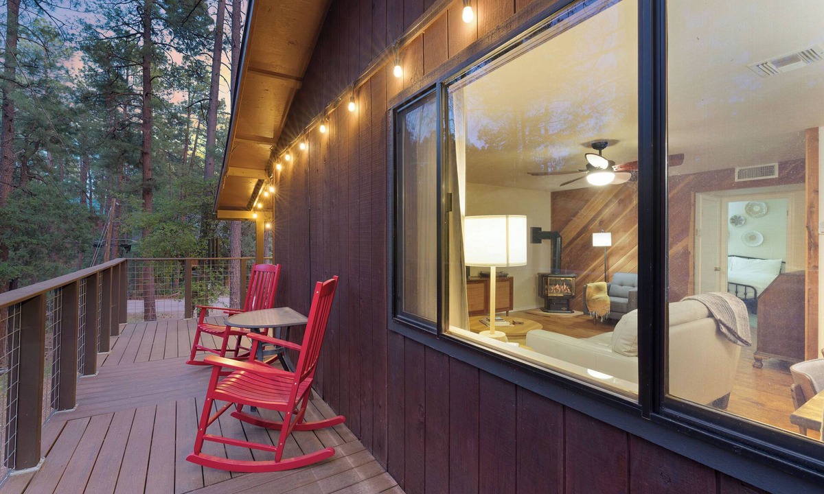 Strawberry Cabin | Summers Rest Mountain Cabin in the Pines