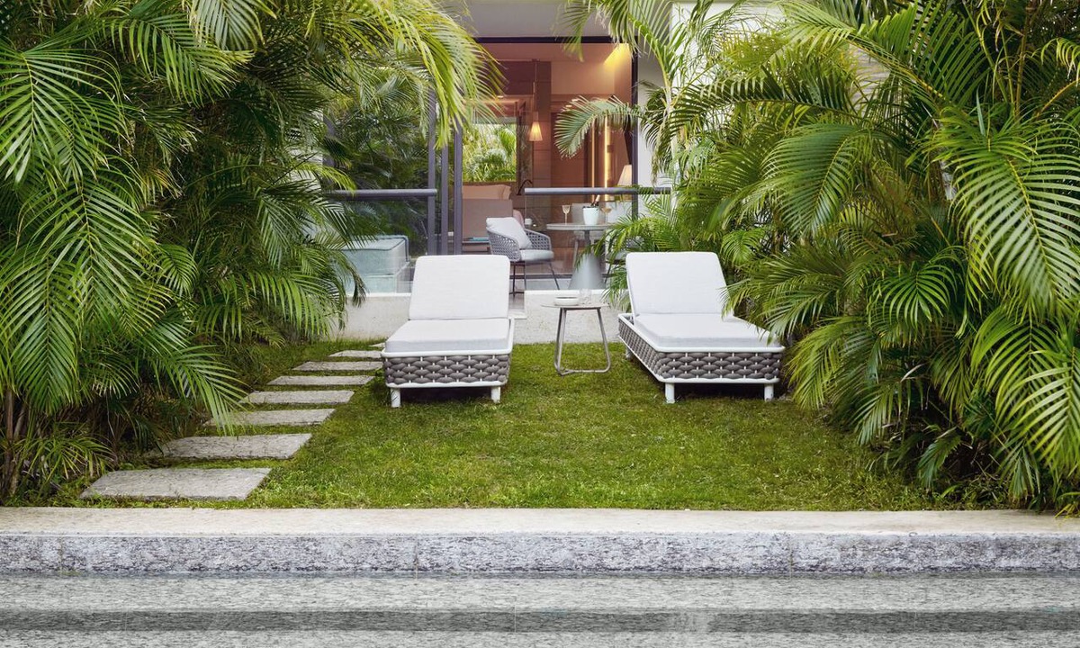Punta Sam Hotel | Swim-Out Suites & Beachfront Escape Near Playa Mujeres Golf