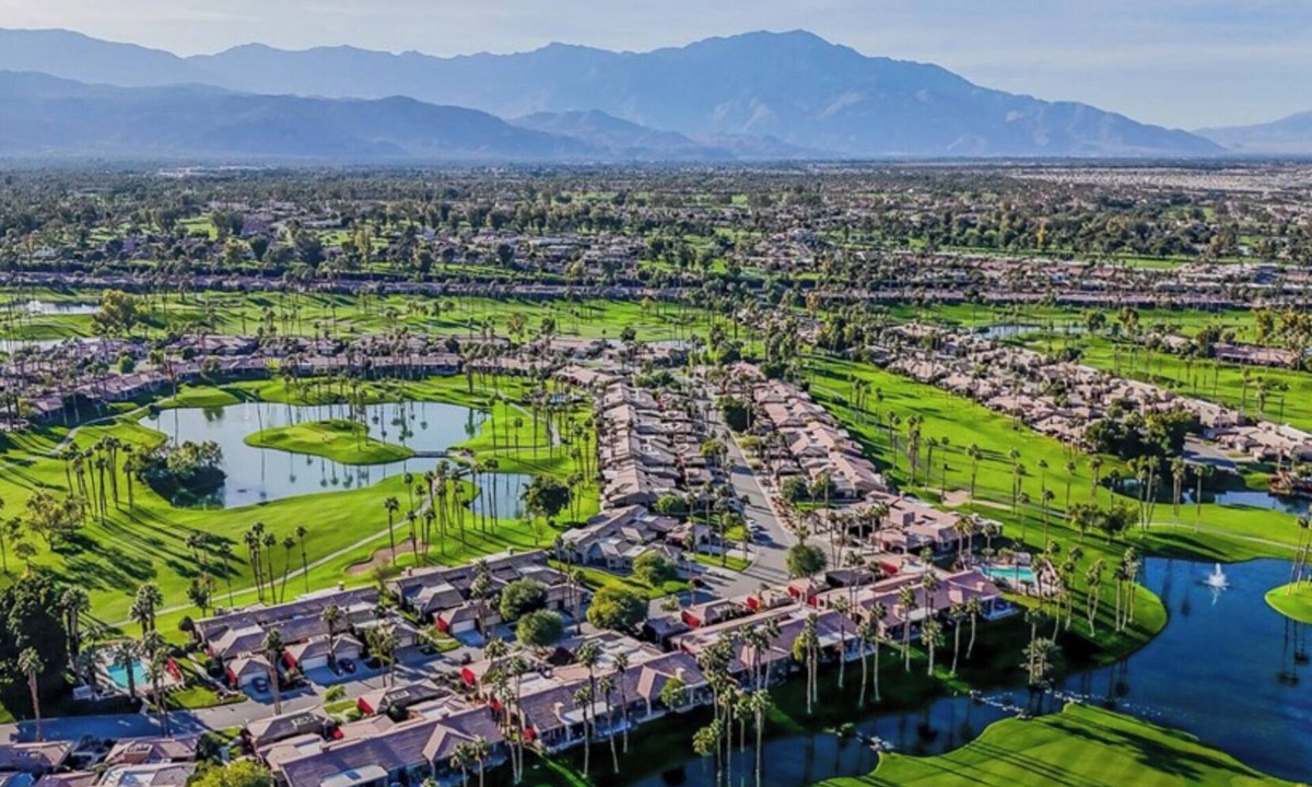 Palm Desert Resort | The Country Club Experience in Palm Desert