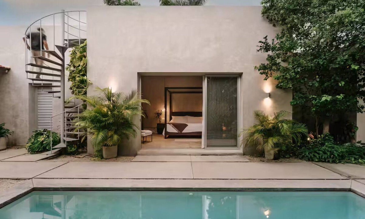 Centro House | Top rated home w/spacious pool, lush gardens, rooftop terrace & refined design.