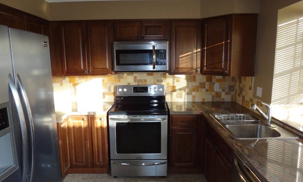 Villa De Paz House | Townhouse Near Westgate Sports, Shopping And Entertainment