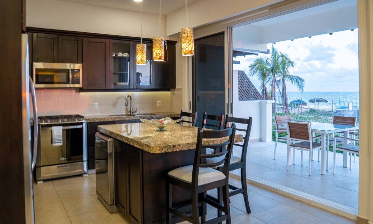 San Pedro Mixtepec Apartment | Two Bedroom Ocean Front