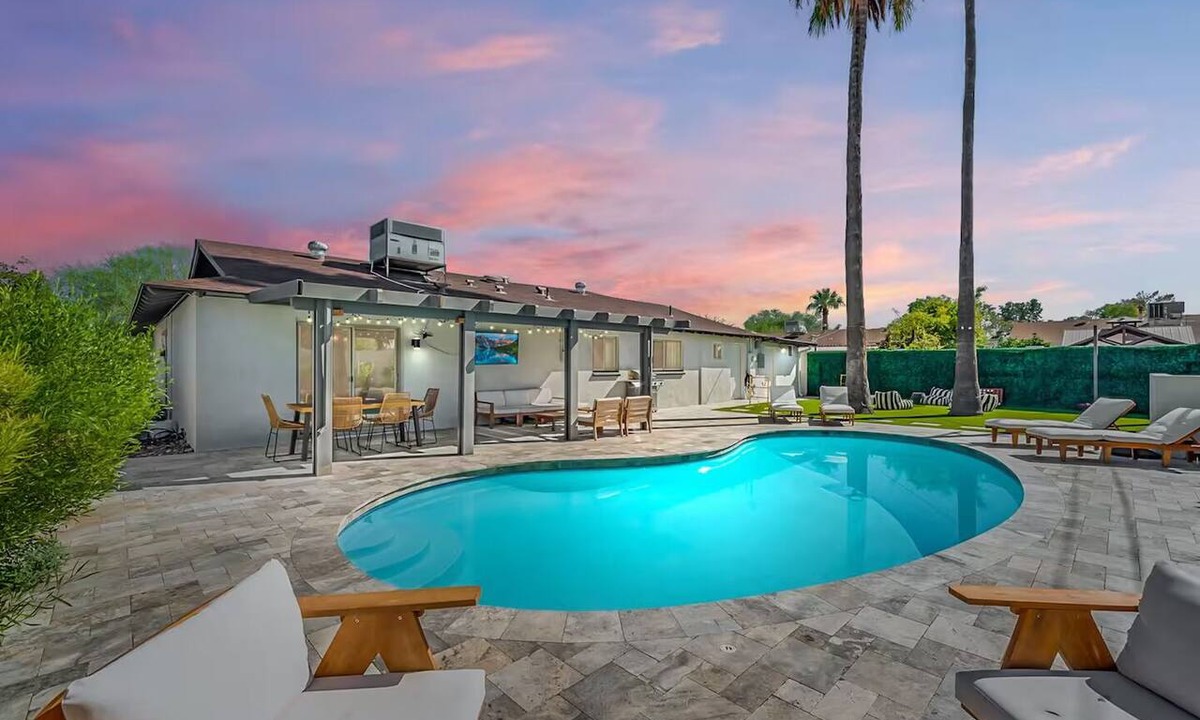 South Scottsdale Villa | Vesper | Pool, Casita, Fire Pit, Turf Yard, Sleeps 20 | Old Town Scottsdale