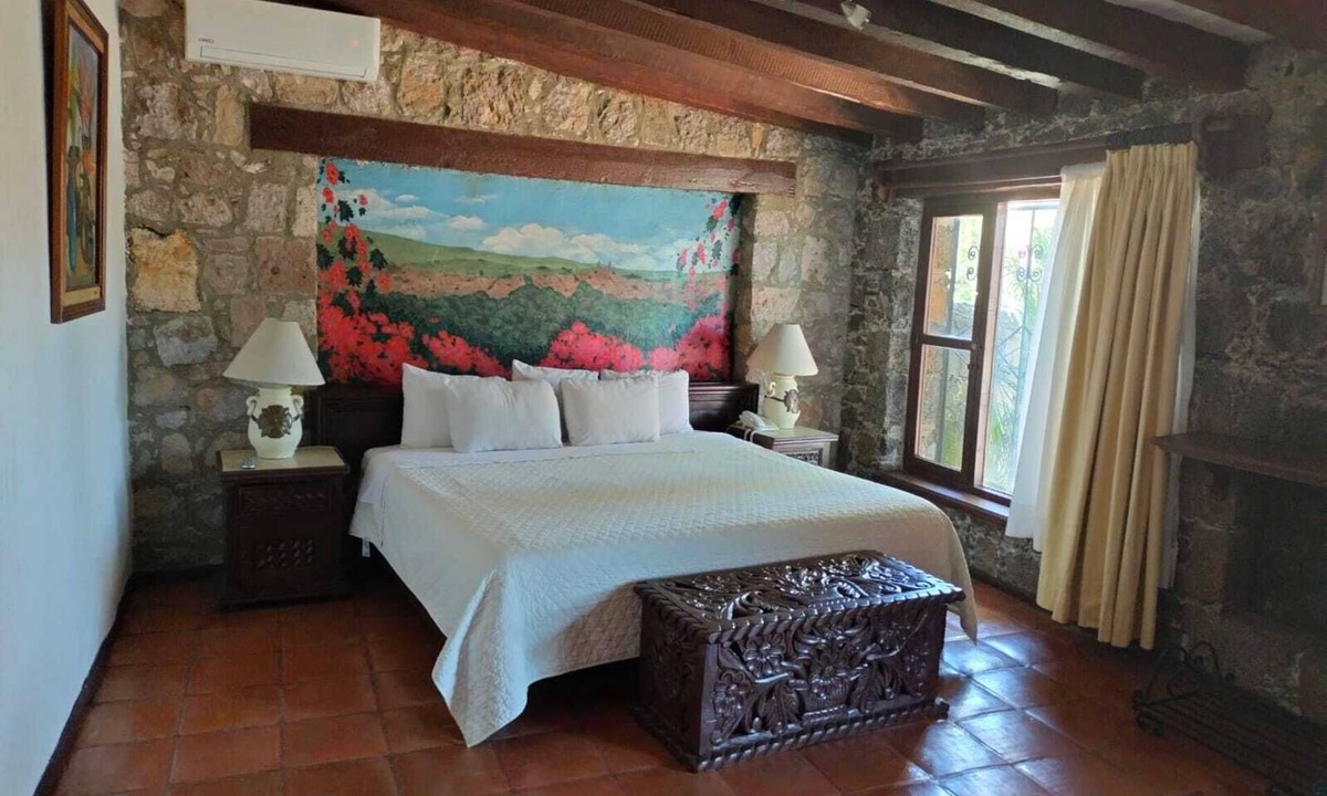 Vista Bella Hotel | Villa San Jose Hotel and Suites