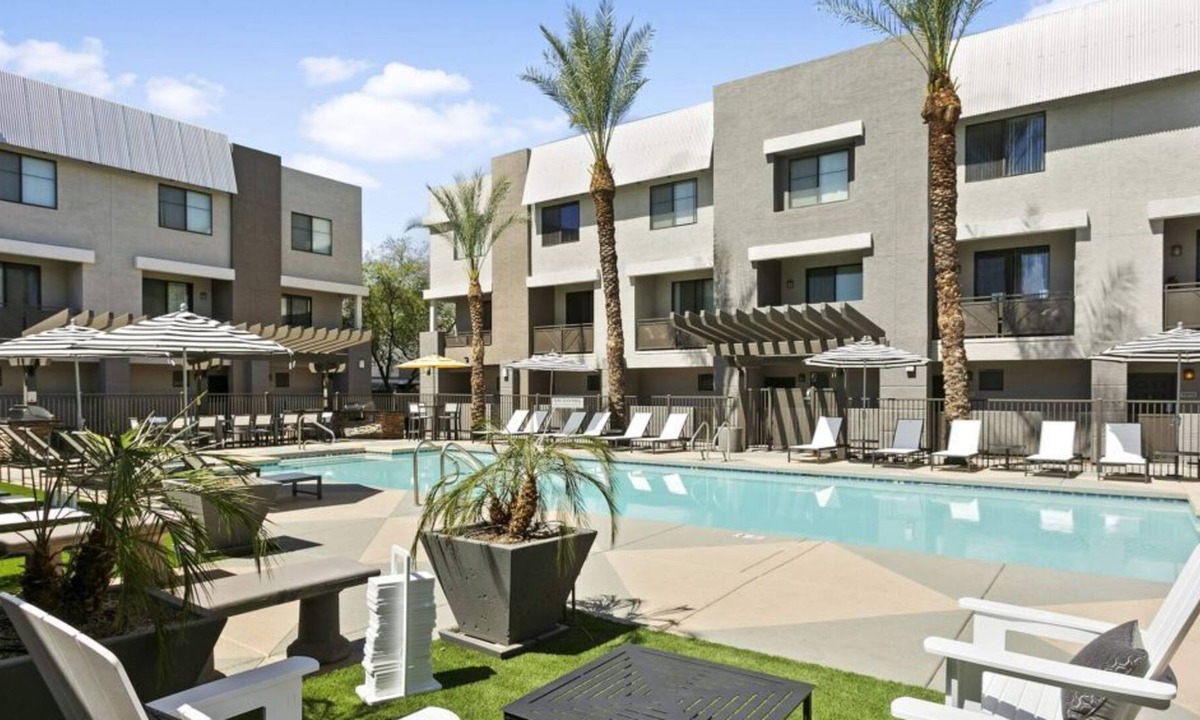 Glendale Sports and Entertainment District House | Zone Westgate Stylish 2BR Condo w Pool Ideal for Family Getaway