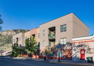 Downtown Luxury Condo - 1 Block to Main Street and Train in Durango