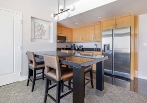 Las Vegas | Pool & Strip Access | City Lights Getaway
