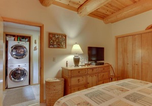 Log Cabin Riverfront Getaway in Three Rivers
