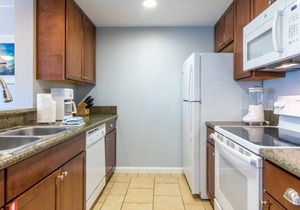 Oceanside | Couples Wave Chaser | Pool + Spa