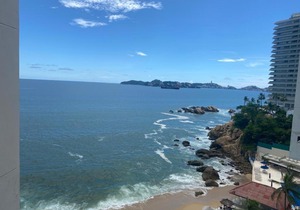 SUITE INCREIBLE CON PLAYA SANITIZEd in Acapulco