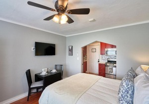 Yamhill Flats: Suite #4 in Newberg