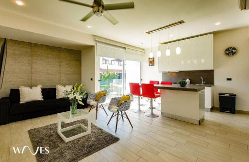 Ejidal House | 1BR | Steps from the Beach | Rooftop Pool