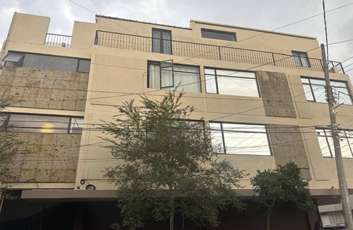 Americana Apartment | 2-bedroom apartment next to the Expiatorium