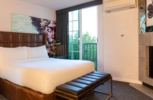 Norma Triangle Hotel | 2 Suites w/Access to Rooftop Lounge, Tennis Court, & Pool | Near Beverly Hills
