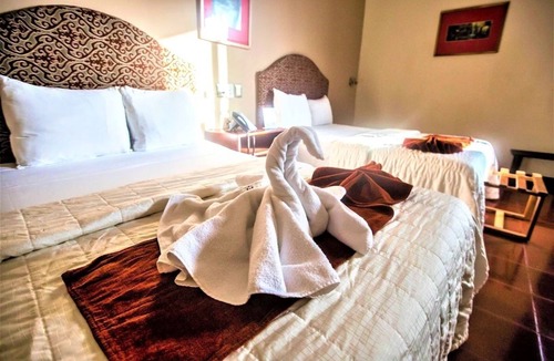 Centro Hotel | 2 Units Double Beds | Pool | Centro Mérida Near Parque Santa Lucia