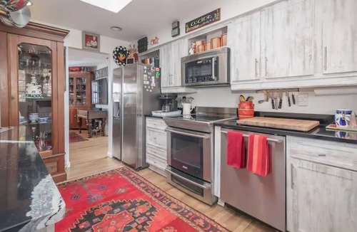 Brookline House | 3 BDRM●3 BATH●EV CHARGER ● ECLECTIC ● PATIO ●GARAGE ●PARKING● MIN TO DNTWN