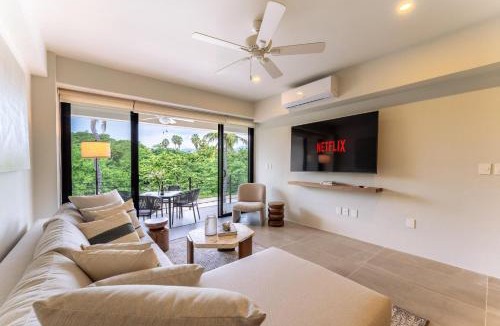 P Chahue House | 3077 - Solana B203