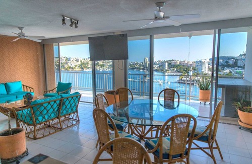 Las Playas Apartment | 3BR/2BA Condo With Pool & AC – Steps to the Beach