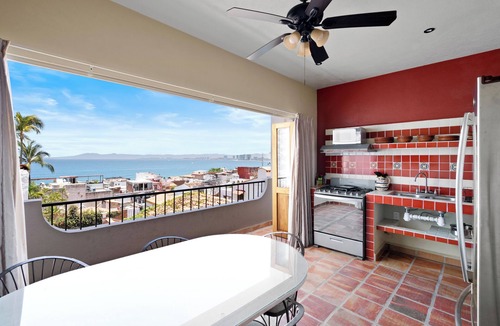 Downtown Puerto Vallarta House | 3BR Private Retreat with Rooftop Pool, Steps to Malecon & Zona Romantica