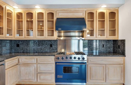 Canyon Lake House | 4-bedroom house in lovely Canyon Lake with boat dock