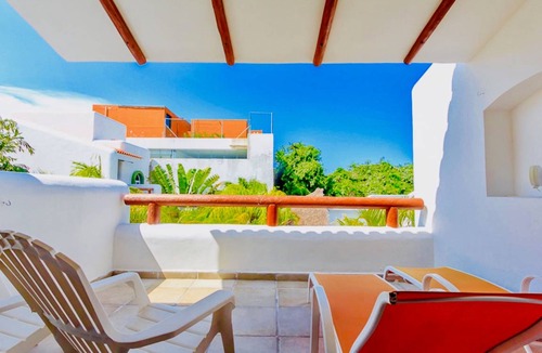 Playacar Villa | 400 m² Villa ∙ 7 bedrooms ∙ 19 guests