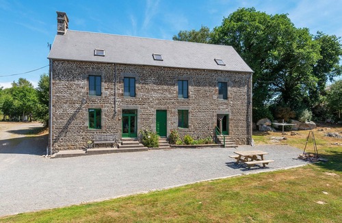 Saint-Clement-Rancoudray House | 5 bedroom accommodation in St.Clement Rancoudray