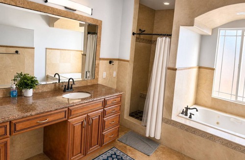 Fountain Valley House | 5BR Luxury Retreat in Fountain Valley w Pool & Spa. 3500 SQFT.
