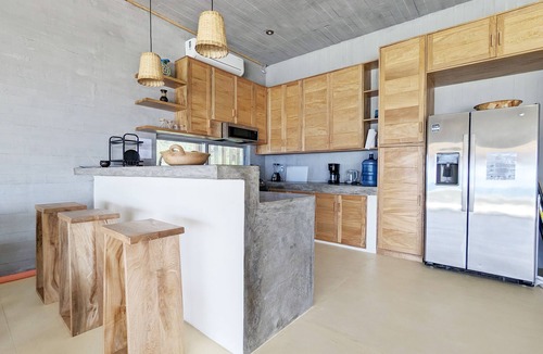 Barra de Colotepec Villa | 7BR Beachfront Villa from September · Sleeps 16 · Puertecito